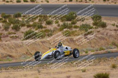 media/Jun-01-2025-CalClub SCCA (Sun) [[eae223c5dd]]/Group 3/Lap race/